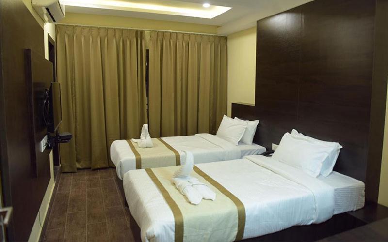 סיליגורי Hotel Royal City מראה חיצוני תמונה