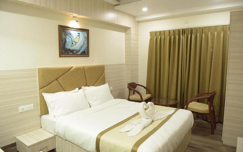 סיליגורי Hotel Royal City מראה חיצוני תמונה