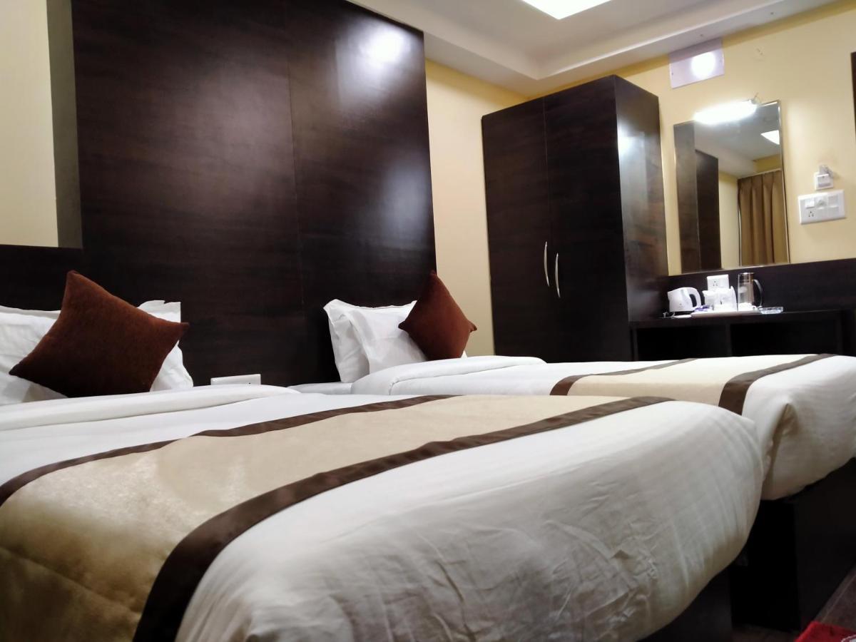 סיליגורי Hotel Royal City מראה חיצוני תמונה