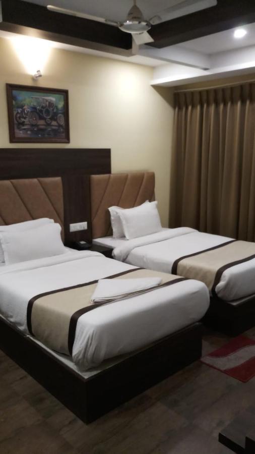 סיליגורי Hotel Royal City מראה חיצוני תמונה