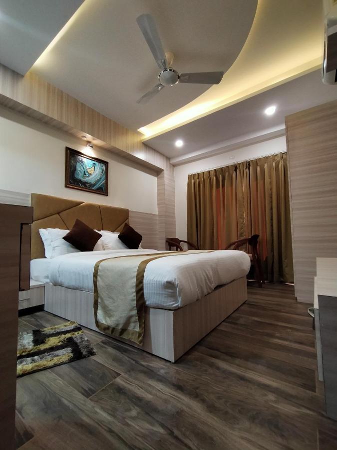 סיליגורי Hotel Royal City מראה חיצוני תמונה